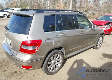 2010 Mercedes-Benz Glk 350 4Matic z USA, uszkodzony, nr VIN WDCGG8HB6AF373941